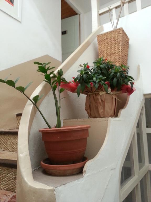 Bed and Breakfast Le Patio Des Cigales Roquefort-des-Corbieres Номер фото