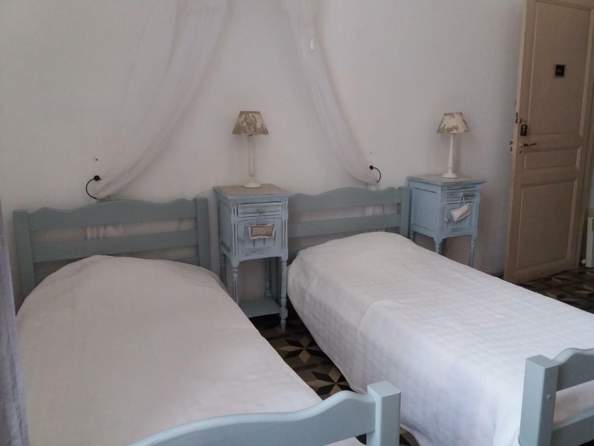 Bed and Breakfast Le Patio Des Cigales Roquefort-des-Corbieres Экстерьер фото